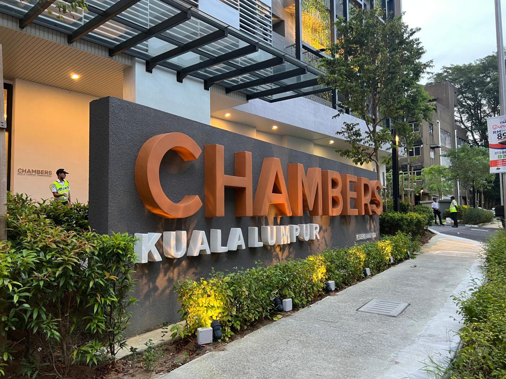 Chambers Luxury Suites Klcc Куала Лумпур Екстериор снимка